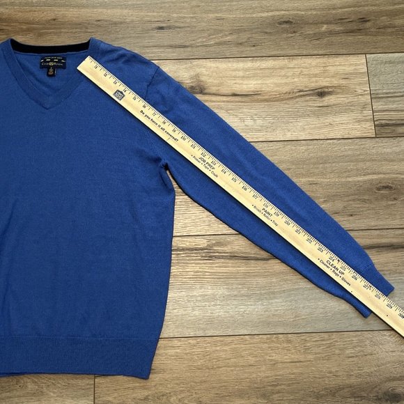 Men's Club Room Sweater SZ Small Merino Wool Blend V Neck Pullover Blue - Picture 7 of 9